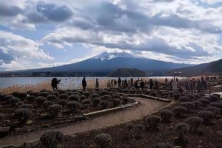 明日客场挑战太阳！莫兰特右肩酸痛出战成疑